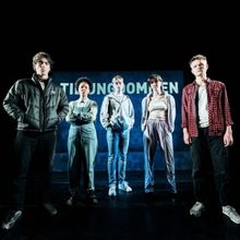 Review: TIL UNGDOMMEN at Teater V