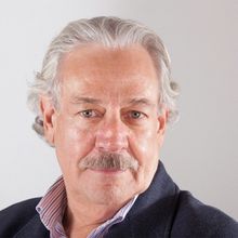 Obtiene Gonzalo Celorio El Premio Xavier Villaurrutia De Escritores Para Escritores 2