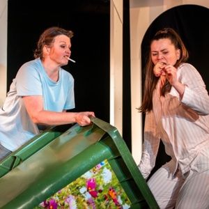 Review: HAUNS AFF MA HAUNTED BIN! Oran Mor