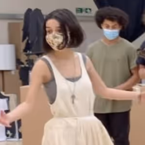 Video: Watch Rachel Zegler Rehearse 'Whistle While You Work' From SNOW WHITE