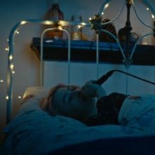 VIDEO: Phoebe Bridgers Performs 'Kyoto' on THE LATE LATE SHOW