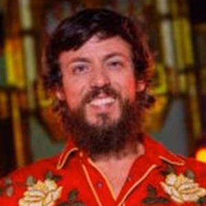 Chris Janson Keeps Taking Us Down the 'Holiday Road' As We Head Into the Most…