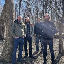 Aseethe Share New Single 'The Air is Caving In'