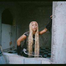 Fousheé Unveils Single 'feel like home' Ahead of New Album