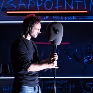 Review Roundup: A GHOST IN YOUR EAR at Hampstead Theatre