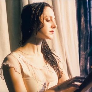 Taylor Pearlstein Shares Single 'Back Away'