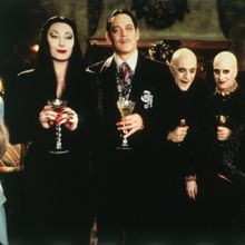 ADDAMS FAMILY VALUES Debuts on 4K Ultra HD Blu-ray October 29th