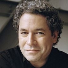 Gustavo Dudamel dirigirá musicalmente WEST SIDE STORY en el Liceu en julio de 2025