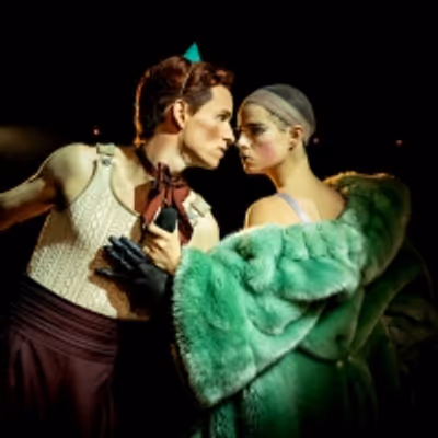 BWW Review: CABARET, Kit Kat Club at the Playhouse Theatre