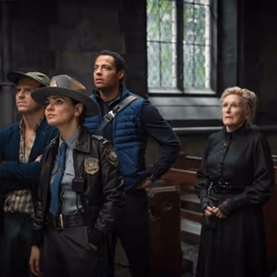 Video/Photos: Daniel Craig Is Back in New Trailer for WAKE UP DEAD MAN: A KNIVES OUT MYSTERY