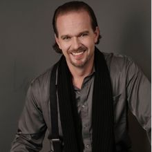 Gabriel Preisser to Perform CHRISTMAS AROUND THE WORLD at The Winter Park Playhouse