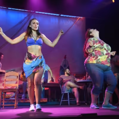 Review: ESCAPE TO MARGARITAVILLE at Dutch Apple Dinner Theater