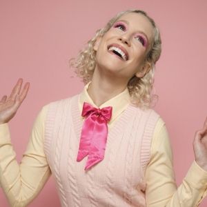 10 Videos To Get Us Bright And Happy About SUNNY SIDE UP Starring Jessica Fishenfeld…