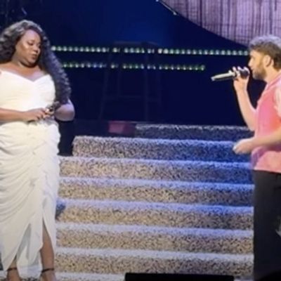 <font style="vertical-align: inherit;"><font style="vertical-align: inherit;">Video: Alex Newell Joins Ben Platt to Perform 'Suddenly Seymour' </font></font>
