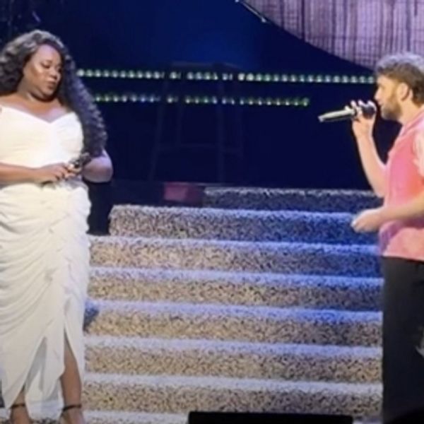 <font style="vertical-align: inherit;"><font style="vertical-align: inherit;">Video: Alex Newell Joins Ben Platt to Perform 'Suddenly Seymour' </font></font> - Broadway Theater Video