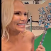 VIDEO: Kristin Chenoweth Can't Catch A Break at the WICKED Box Office