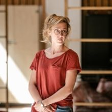 Director of HENRY VIII, Amy Hodge, Talks Women and Re-Interpreting The Bard