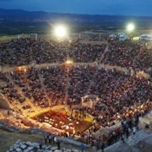 Türkiye's Laodicean Theater Hosts First Performance in 17 Centuries