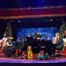 BWW Review: A BEEF & BOARDS CHRISTMAS is Merry and Bright at Beef & Boards