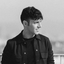 Wake Up With BWW 7/31: NEW YORK, NEW YORK and GREY HOUSE Close, and More!