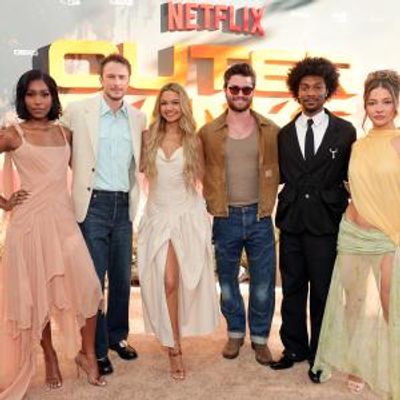 OUTER BANKS Cast to Celebrate Final Season at Fan Farewell Event