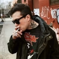 FRANK IERO & THE FUTURE VIOLENTS Share 'Great Party' Music Video Video