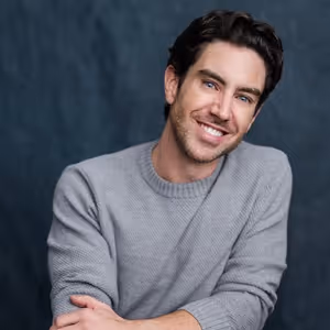 Interview: Robbie Simpson of FINDING MR. CHRISTMAS at Hallmark