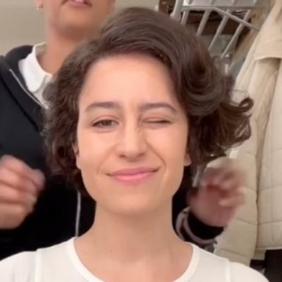 Video: Ilana Glazer Shares Hair Routine For GOOD NIGHT, AND GOOD LUCK

