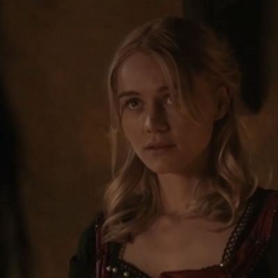 VIDEO: The CW Shares THE OUTPOST 'This Is One Strange Town' Scene