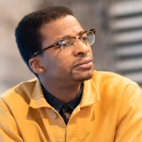 BWW Interview: Actor Simon Manyonda Talks FAR AWAY at Donmar Warehouse