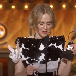 Video: Sarah Paulson Accepts Tony Award For APPROPRIATE