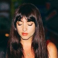 Liz Cass Releases New Single 'Near Miss'