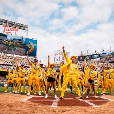 Review: SAVANNAH BANANAS at Target Field Minneapolis
