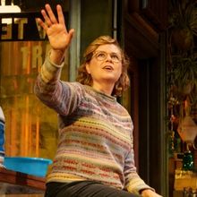 Review Roundup: Jenna Fischer & More Lead ASHLAND AVENUE at The Goodman Theatre in Oc