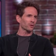 VIDEO: Glenn Howerton Talks Ballet Class on THE KELLY CLARKSON SHOW