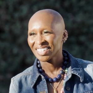 Video: Cynthia Erivo Talks Similarities to Elphaba and Sings on Scott Evans' HOUSE…