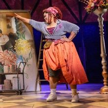 Wake Up With BroadwayWorld August 26, 2025- MAMMA MIA! Stars Do A Deep Dive on Their…