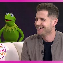 Video: Rob Lake and Kermit the Frog Preview Broadway Show with Live Magic Trick