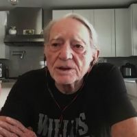 VIDEO: Willie Nelson Says He Smoked Weed on the Roof of the White House on THE…