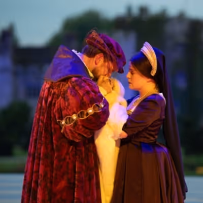 Review: ANNE BOLEYN: THE MUSICAL, Hever Castle