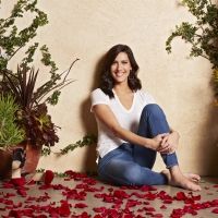 BWW Interview: Will You Accept This Rose On Stage? Former Bachelorette Becca Kufrin…