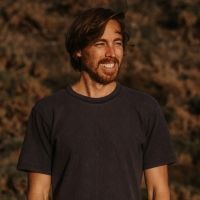 Viral Spotify Artist Nick Kingswell Performs Warming Indie Folk
