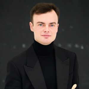 Interview: 'I Look For Anarchic Soloists': Conductor Tom Fetherstonhaugh On… Video