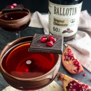 Cocktail Recipes-Two Luscious Choices to Toast Everything Love