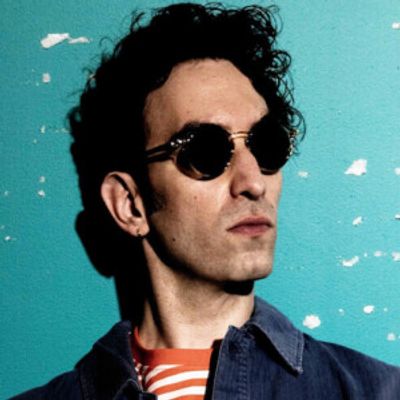 Loren Berí Releases New Single STAGEHAND