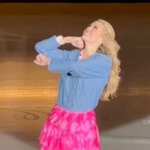Video: Figure Skater Elizabeth Gibson Performs LEGALLY BLONDE Routine
