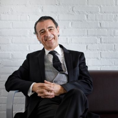 Entrevista a Miguel &Aacute;ngel G&oacute;mez-Mart&iacute;nez sobre JUAN JOSE en el Teatro De La Zarzuela