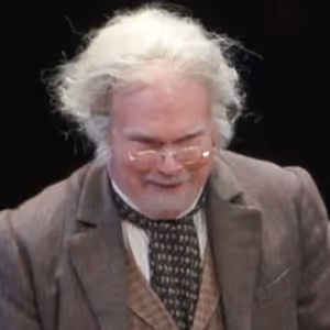 Video: Ebenezer Scrooge's BIG San Diego Christmas Show