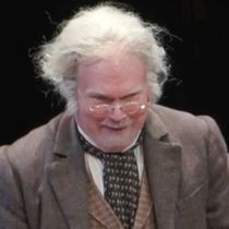 Video: Ebenezer Scrooge's BIG San Diego Christmas Show