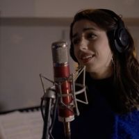 Video: Molly Lynch Sings 'All The Dead Poets' From The World Première of KILLING THE…